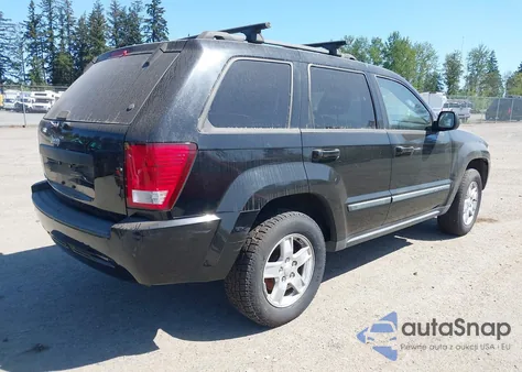 2007 Jeep Grand Cherokee Laredo z USA, uszkodzony, nr VIN 1J8HS48N27C607989